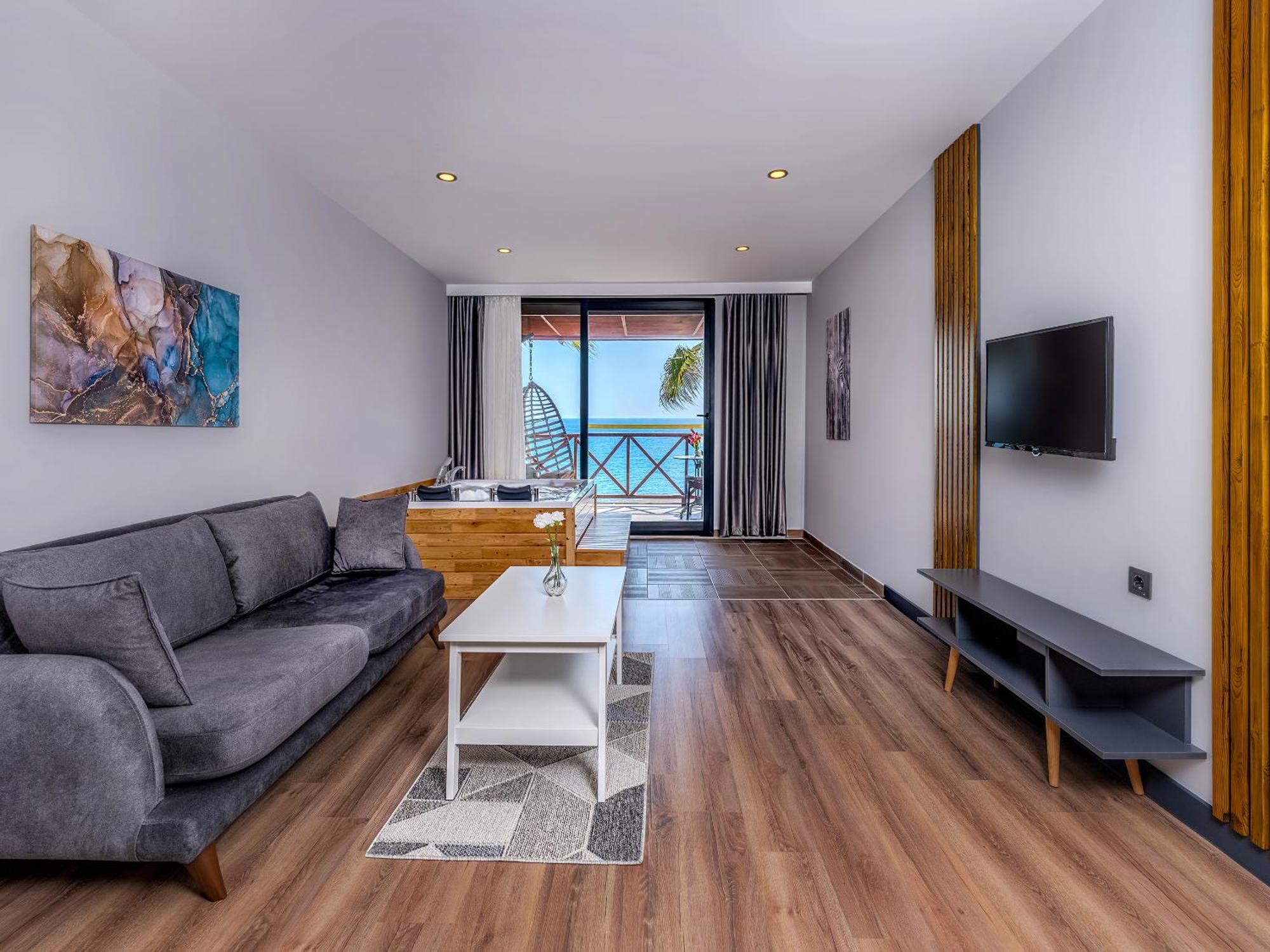 Kızılot Adora Calma Beach Hotel Adults Only מראה חיצוני תמונה